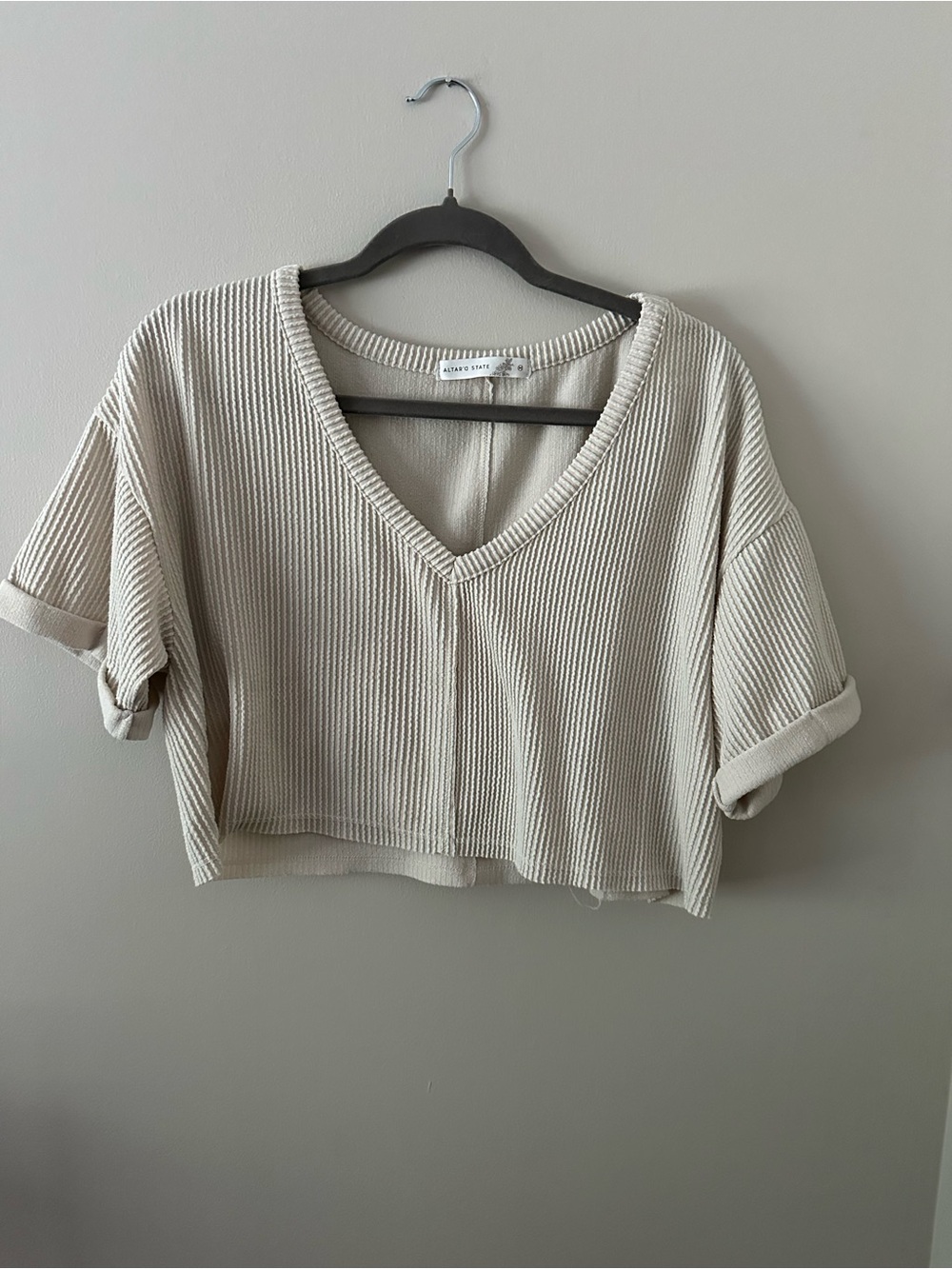 Altar'd State Cream Ribbed V-Neck Cropped Top